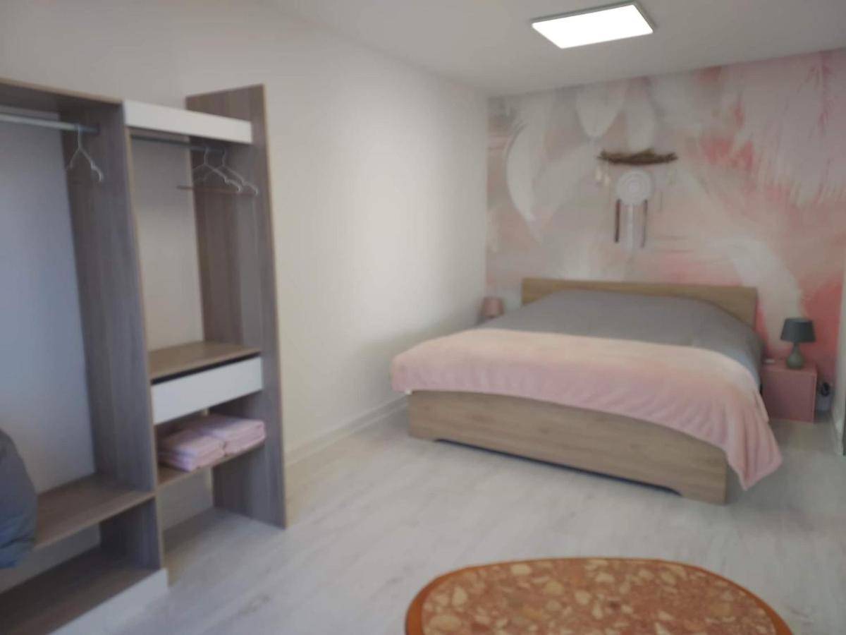 Appartamento La Sweet Du Globe Maubeuge Esterno foto